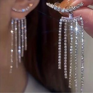 Dazzling Tassel Earrings Full of Shiny Rhinestones Stud Silver Gift Jewelry E24